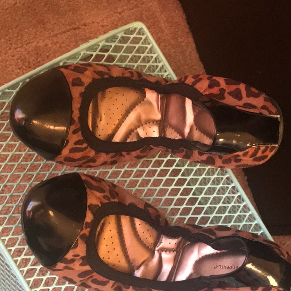 Leopard flats